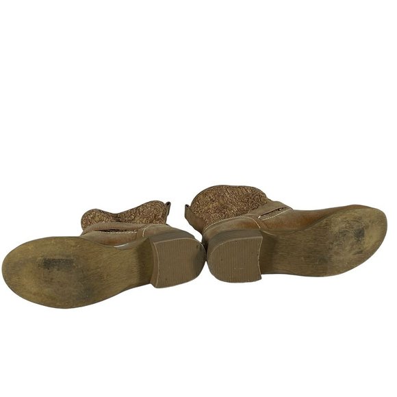 ⭐️⭐️ Guess womens size 7 bootie with lace upper   ⭐️⭐️ - Picture 3 of 4